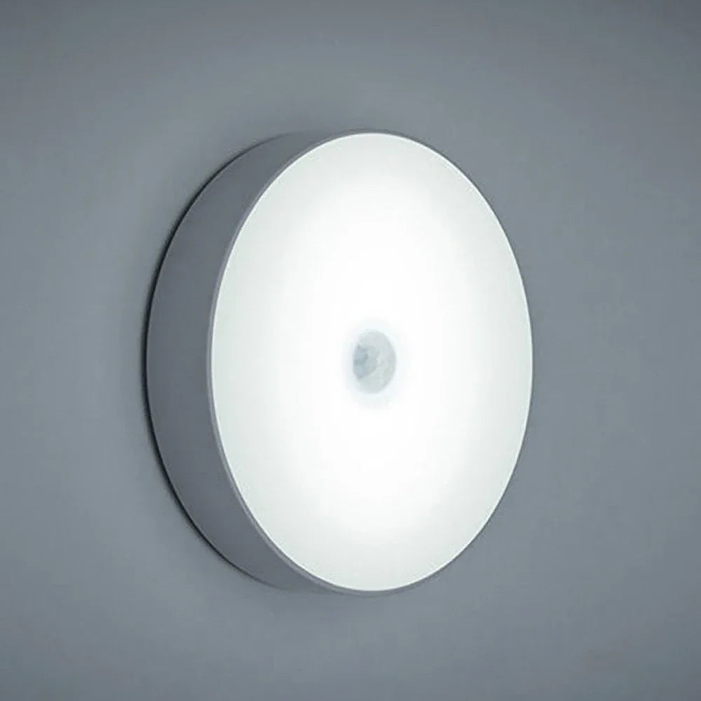 مصباح LED دائري مزود بمستشعر حركة – قابل لإعادة الشحن بمنفذ USB، إضاءة بيضاء دافئة/باردة