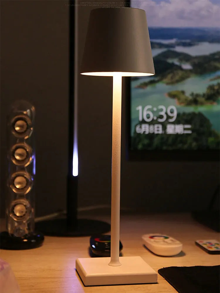 IP54 Waterproof Cordless Table Lamp – Touch Dimming, USB Rechargeable, Hotel Style
