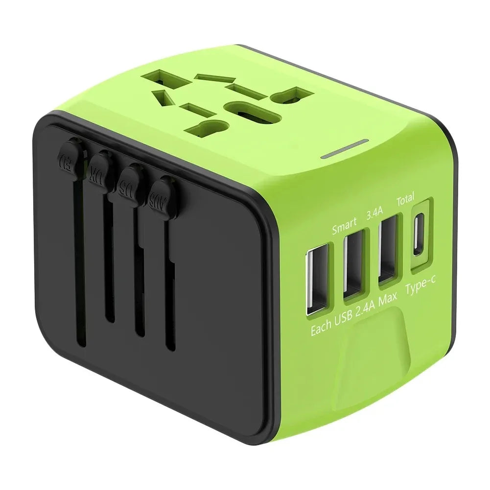 محول سفر عالمي – 4 منافذ USB ومنفذ USB-C | لأكثر من 160 دولة