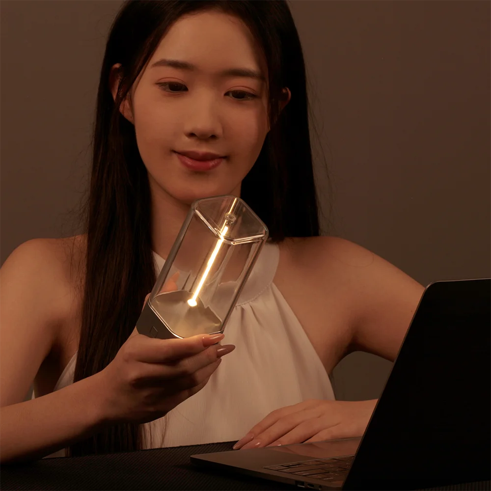 Minimalist Cordless Table Lamp – 3-Level Dimmable Rechargeable LED